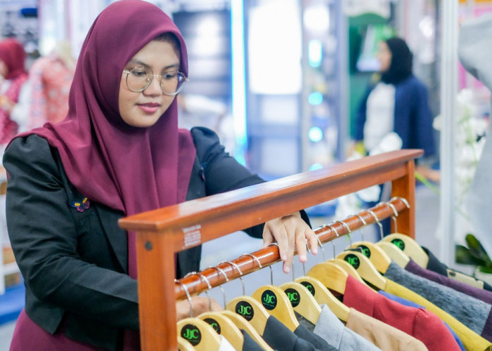 LinkUMKM BRI Dukung UMKM Perempuan Naik Kelas, JJC Rumah Jahit Tembus Pasar Eksklusif