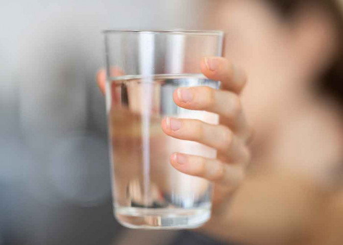 Berapa Kebutuhan Air Minum Orang Per Hari? Ternyata Tergantung Ukuran Berat Badan