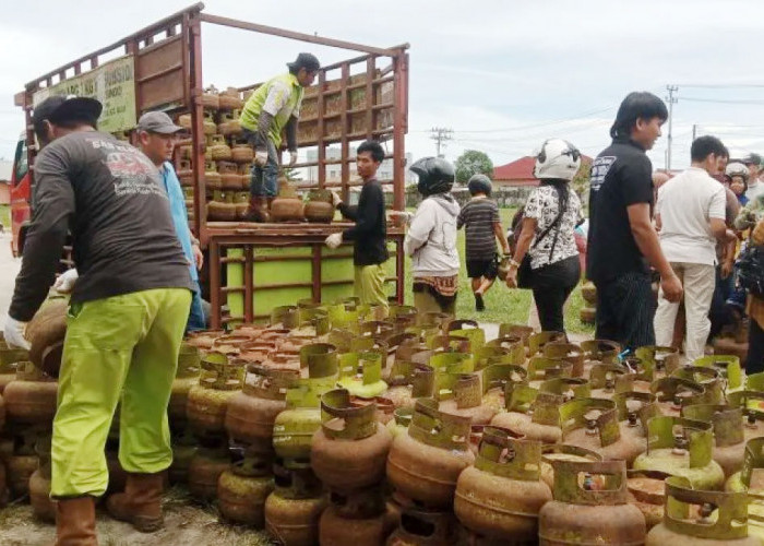 Wabup Belitung: Penyaluran LPG 3 Kg Harus Tepat Sasaran, Cabut Izin Pangkalan Nakal 