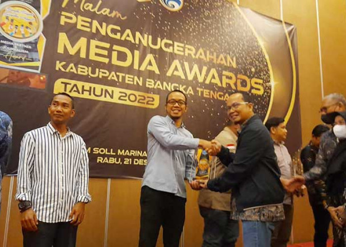 Harian Babel Pos Raih Awards Bangka Tengah 2022, Media Cetak Terbaik I