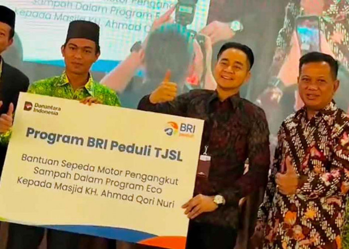TJSL BRI Peduli Serahkan Motor Pembersih Sampah, Dukung Program ECO Masjid di Ogan Ilir
