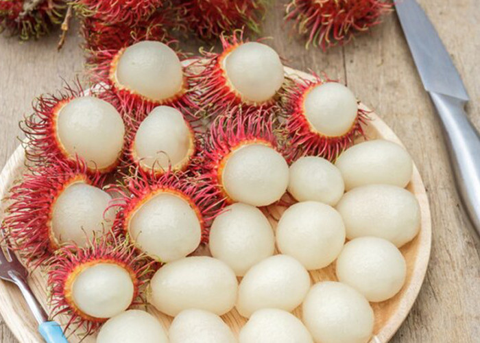 Kenali 8 Kelompok Orang yang Tak Boleh Makan Rambutan, Ini Efek Sampingnya!