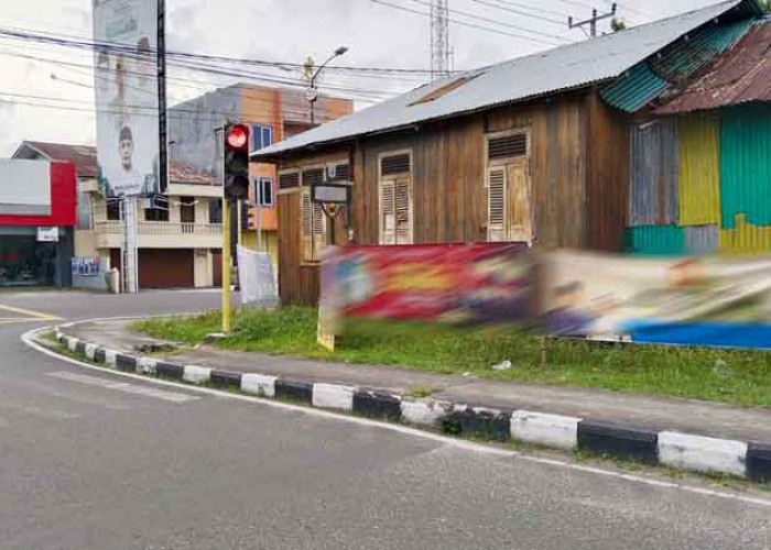 Bawaslu Belitung Bakal Kaji Alat Peraga Kampanye yang Bertebaran Secara Hukum