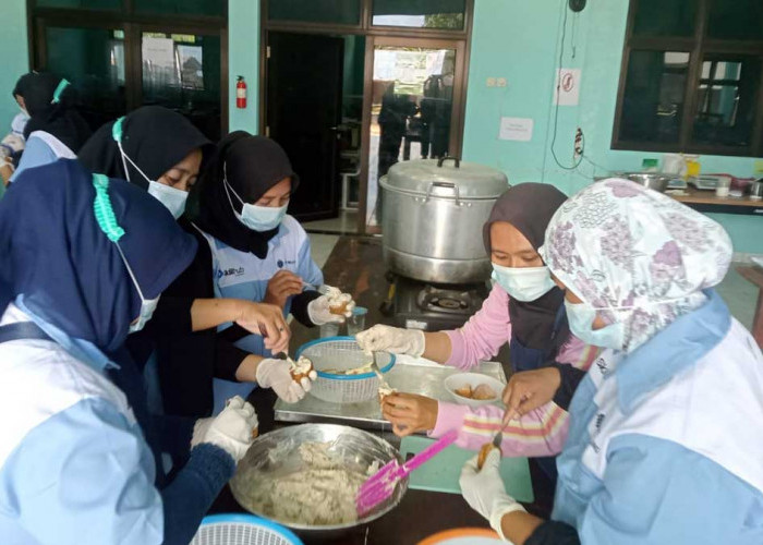 SMKN 2 Tanjungpandan dan BPVP Belitung Latih Siswa Olah Ikan, Dorong Jadi Wirausaha