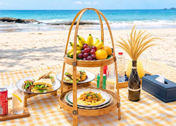 Picnic Romantis di Pantai Belitung Mulai Rp350 Ribu, Bisa Dinikmati Berdua di Dafam Resort