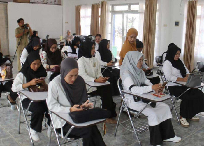 Kena PHK Bukan Akhir, 16 Perempuan di Beltim Belajar Bakery untuk Bangkit
