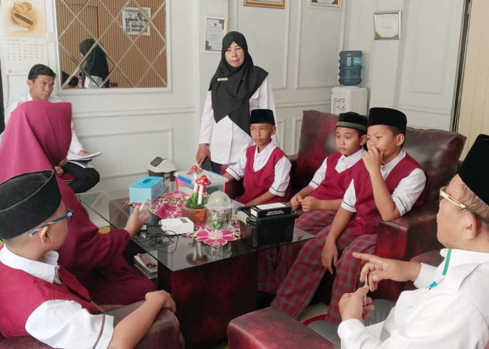 Keren! Inovasi Siswa Madrasah di Pangkalpinang Jadi Pilot Project Absensi Digital Kemenag