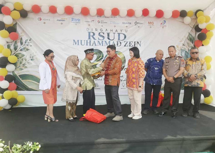 RSUD Muhammad Zein Apresiasi Keluarga yang Namanya Diabadikan