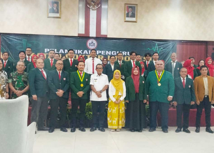 Pengurus Baru IDI Belitung dan Beltim Diminta Perkuat Layanan Kesehatan, Bupati Tekankan Sinergi