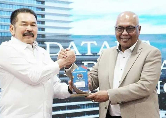 PWI Tegaskan Dukungan untuk Kejagung Lawan Serangan Balik Koruptor