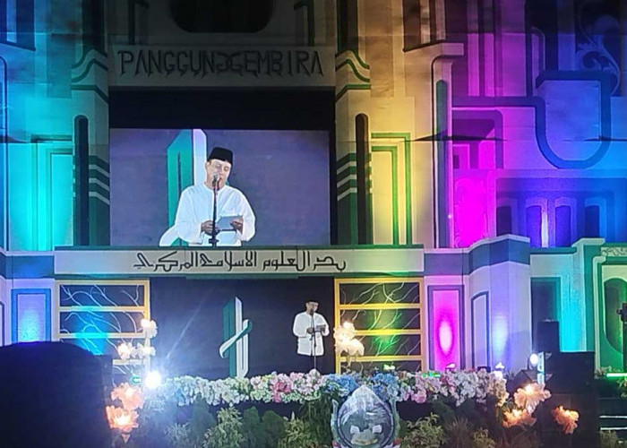 Megah! Panggung Gembira 619 Bahrul Ulum Bikin Bupati Takjub, Ternyata Karya Santri