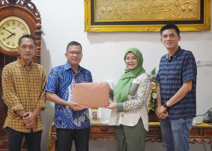 Wabup Belitung Serahkan Bantuan Buku untuk Warga Binaan, Ditjenpas Babel Perkuat Program Literasi