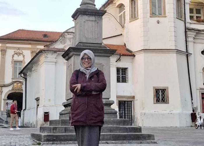 Kisah Inspiratif Guru SMAN 1 Manggar Harumkan Belitung Timur di Konferensi AI Dunia Slovenia