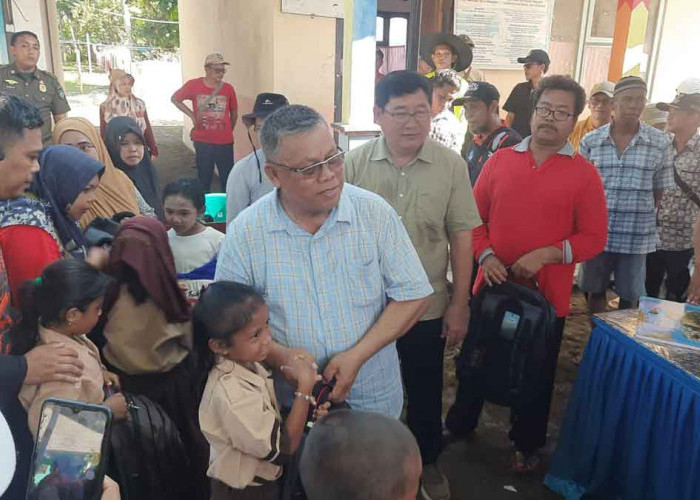 Bupati Beltim Realisasikan Janji Politik di Pulau Long: Internet, WC Umum, dan Bantuan Sekolah