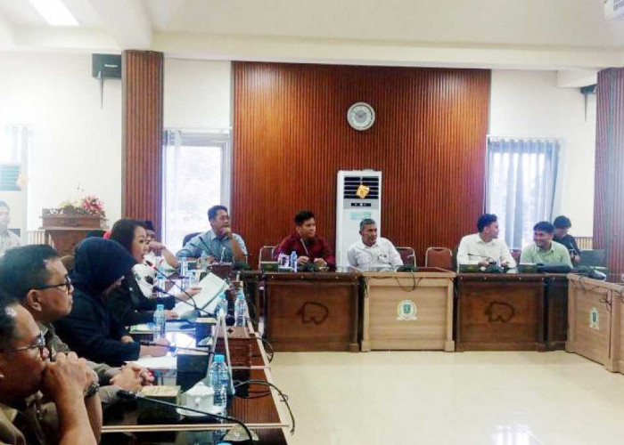 Stok BBM Belitung Dipastikan Aman, Lalu Kenapa Antrean di SPBU Masih Panjang?