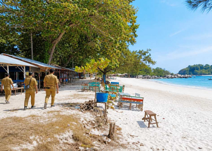 Wajah Baru Tanjung Kelayang Belitung, 17 Warung Dipindah dan Kendaraan Dilarang Masuk Pantai