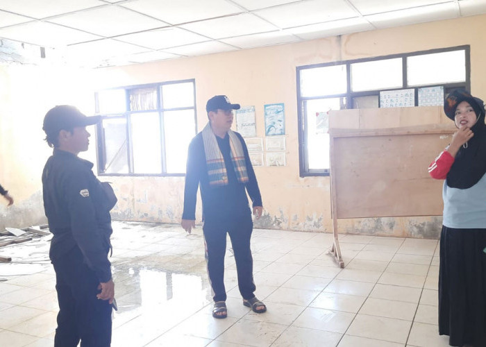 Kunjungi Pulau Batun, Bupati Beltim Janji Perbaiki Sekolah dan Dermaga Rusak