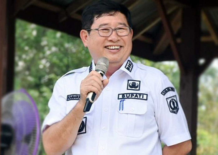 Hari Pertama Masuk Kerja Usai Lebaran, Bupati Beltim Tekankan Loyalitas dan Disiplin ASN