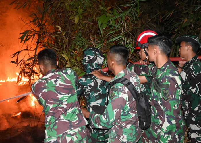 Lanud H.AS Hanandjoeddin Bergerak Cepat, Karhutla di 2Wilayah Belitung Dipadamkan