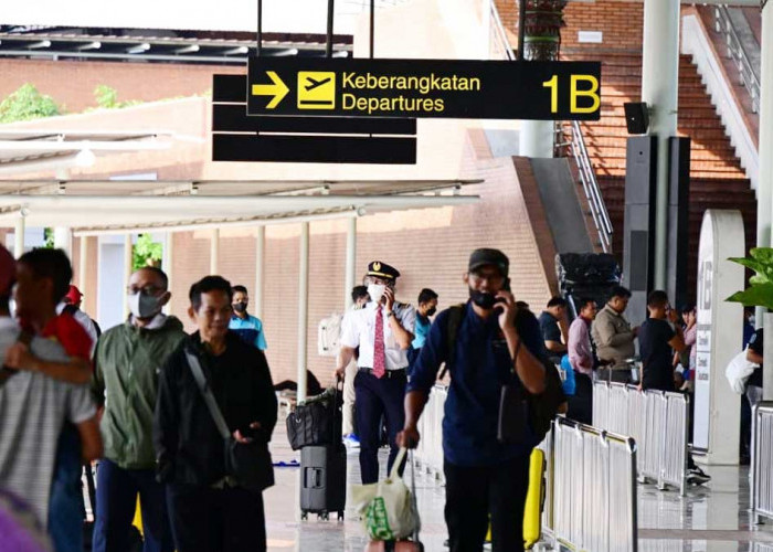 6 Bandara Alternatif Disiapkan Kemenhub, Abu Vulkanik Anak Krakatau Ganggu 2.300 Penerbangan