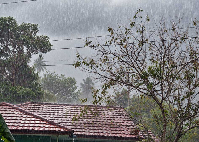 Belitung Mulai Beralih ke Musim Hujan, Waspada Cuaca Ekstrem