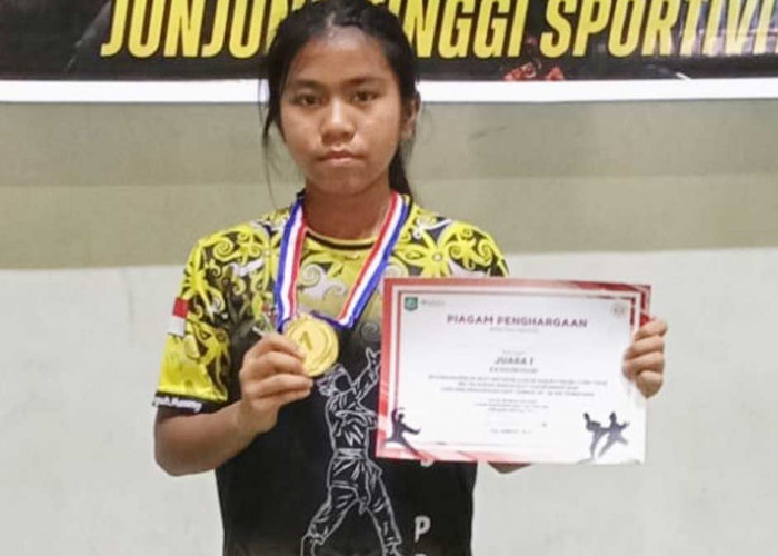 Qayla Sabet 2 Emas di Kejuaraan Pencak Silat Beltim, SDN 10 Gantung Panen 19 Medali