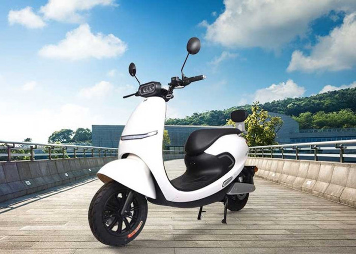 4 Motor Listrik Stylish Mirip Vespa Klasik, Harga Mulai 8 Jutaan!