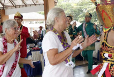 Pelayar Asing Jatuh Cinta dengan Belitung, dari Pantai Indah hingga Keramahan Warga