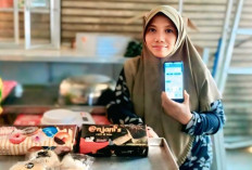 Kisah Tantiningsih, Usaha Kue Rumahan Kini Topang Ekonomi Berkat Holding UMi BRI