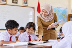 Komitmen Pendidikan Gratis, Begini Cara Prabowo Tingkatkan Kesejahteraan Guru