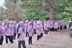 KPU Beltim Edukasi Demokrasi di Tepi Pantai, Sasar Pemilih Lansia Bersama KLPI